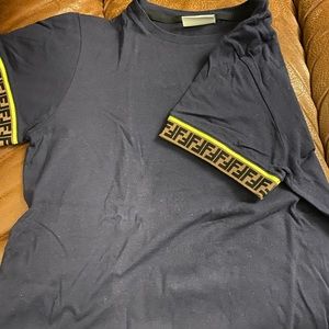 Fendi Kids 12+/14 tee, women XXS WORN ONCE